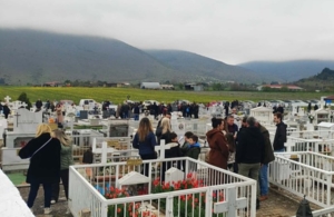 Κοζάνη: Η ημέρα που ζωντανοί και νεκροί γίνονται «ένα»
