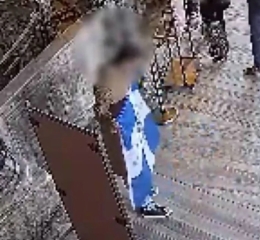 Προσευχές και ελληνικές σημαίες στην Αγιά Σοφιά: Οι συμβολικές κινήσεις των Ελλήνων, οι συλλήψεις και οι πολιτικές αντιδράσεις