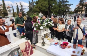 Σούρμενα: Συγκλονιστικές στιγμές από το Ταφικό Έθιμο των Ποντίων – 103 χρόνια άσβεστης μνήμης