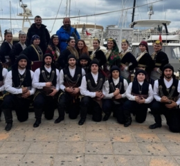 «Η Τραπεζούντα» Φυλής χόρεψε στην έκθεση «Κρήτη — Η μεγάλη συνάντηση»