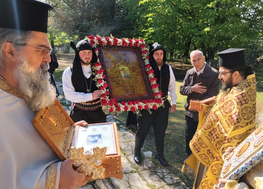 Πραγματοποιήθηκαν οι Πανηγυρικές Εκδηλώσεις στη Μνήμη του Αγίου Γεωργίου Περιστερεώτα