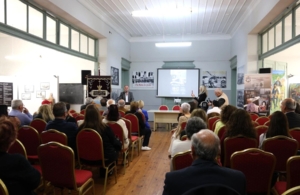 Κιβωτός Μνήμης στην Αστική Σχολή: Τα εγκαίνια της 5ης Πολυθεματικής Έκθεσης της Ένωσης Ποντίων Πιερίας