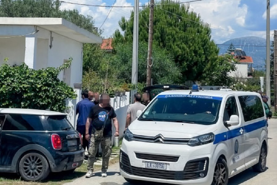 Αίγιο: Το βασικό σενάριο για τη δολοφονία μητέρας και γιου – Στο νοσοκομείο ο 65χρονος, αρνείται πεισματικά τις κατηγορίες