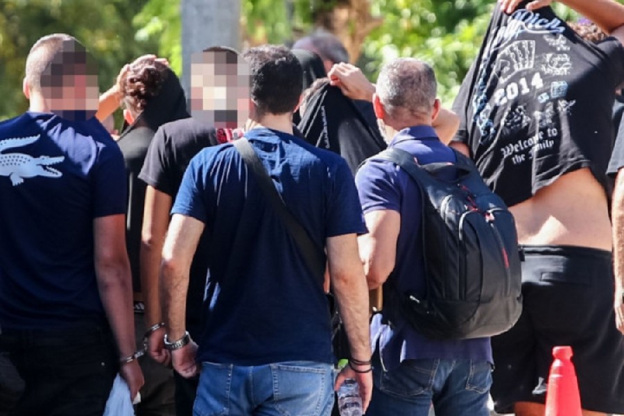 Καλλιθέα: Η μητέρα του 15χρονου τον αναζητούσε στα νοσοκομεία – Στον εισαγγελέα οι συλληφθέντες