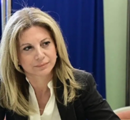 Μαρία Καρυστιανού: «Πληρώνω εγώ το ενοίκιο των γραφείων του κόμματος – Είναι αστεία τα περί ρωσικής επιρροής»