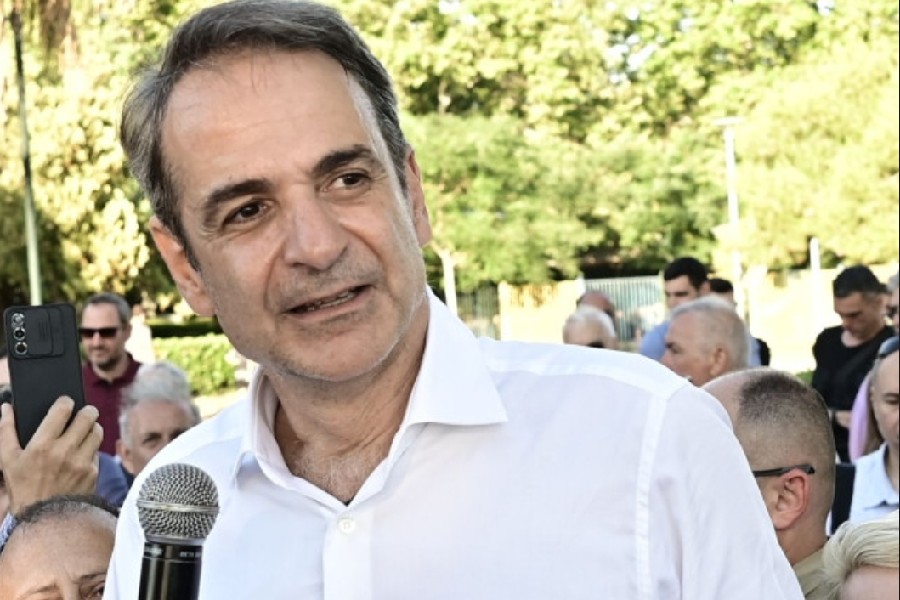 Μητσοτάκης από Βούλα: Στον πολιτικό διαγκωνισμό ο «τζάμπα 1» συναγωνίζεται τον «τζάμπα 2»