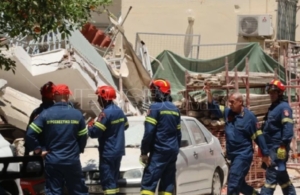 Πετράλωνα: «Και η Πίζα γέρνει, αλλά δεν πέφτει» – Η φράση μηχανικού λίγο πριν πέσει η πολυκατοικία