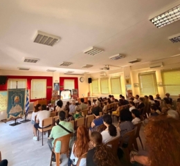 «Ο ξεριζωμός μέσα από το θέατρο σκιών»: Συγκίνηση προκάλεσε ο 11χρονος καραγκιοζοπαίχτης τιμώντας με το έργο του τη μνήμη της Γενοκτονίας