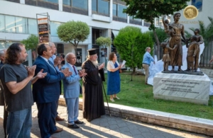Η Λέσχη Ποντίων Καβάλας στα αποκαλυπτήρια του Μνημείου Πολύτεκνης Μητέρας