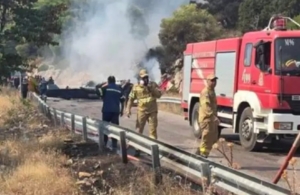 Σύγκρουση ελικοπτέρων στην Ψάθα: Λάθος συντονισμός και ανοδικά ρεύματα στα σενάρια για την τραγωδία με τον Δανό πιλότο και τον Έλληνα μεταφραστή