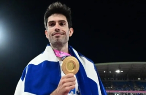 Ο θρυλικός Μίλτος Τεντόγλου στέφθηκε πρωταθλητής Ευρώπης στο μήκος για τέταρτη φορά και έγραψε ιστορία