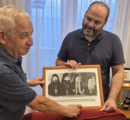 Δωρεά ιστορικής φωτογραφίας στον Άγιο Γεώργιο Περιστερεώτα