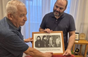 Δωρεά ιστορικής φωτογραφίας στον Άγιο Γεώργιο Περιστερεώτα