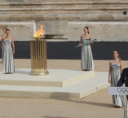 Στο Παναθηναϊκό Στάδιο η τελετή αφής και παράδοσης της φλόγας για τους Ολυμπιακούς Αγώνες Νέων «Ντακάρ 2026»