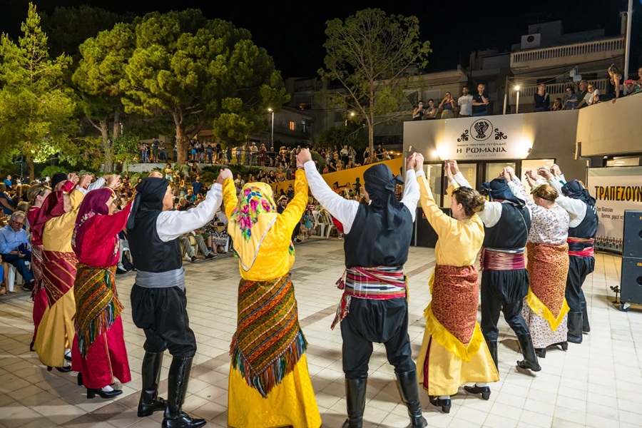 Ανοίγουν οι πόρτες τις «Ρωμανίας» Γλυφάδας