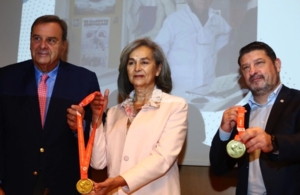 Αυθεντικός Μαραθώνιος Αθήνας 2026: Παρουσιάστηκε το μετάλλιο