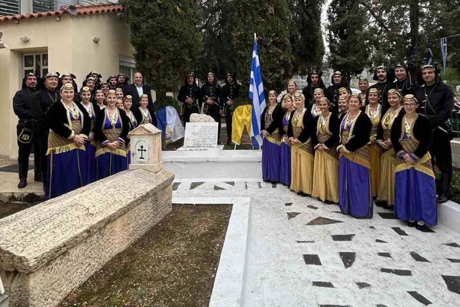 Τα Σούρμενα τίμησαν τους πεσόντες των αεροπορικώνεπιδρομών 1941-1944